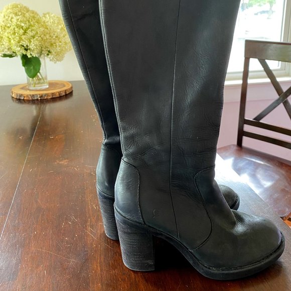 Women's Born Malika Boots - Picture 1 of 3